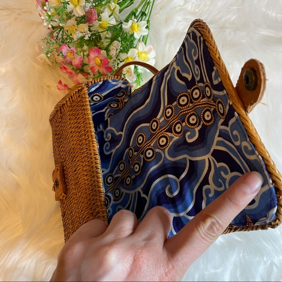 Straw crossbody bag - Picture 5 of 5